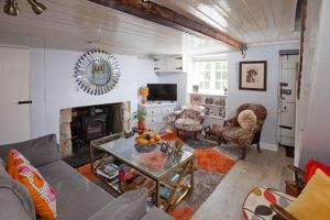 Sitting Room- click for photo gallery
